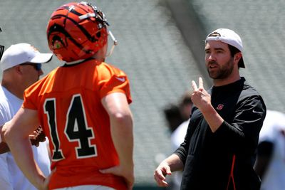 Colts request interview with Bengals’ Brian Callahan