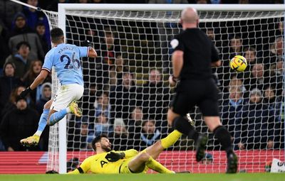 Man City comeback stuns Spurs