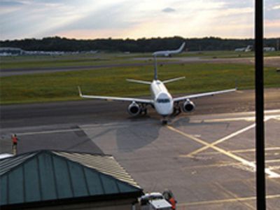 Two dead after small plane crashed outside of New York City after reporting engine issues