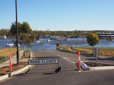 Months to restore power in Murray floods