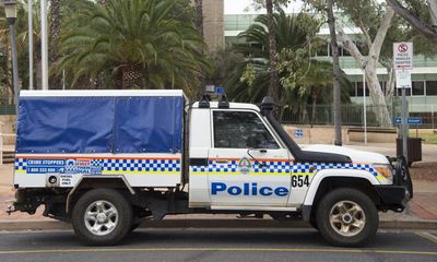 NT government issues ultimatum to alcohol retailers amid Alice Springs crime wave