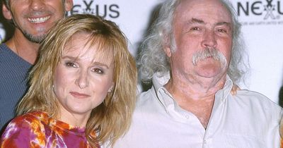 Melissa Etheredge thanks her sperm donor David Crosby after picking him over Brad Pitt