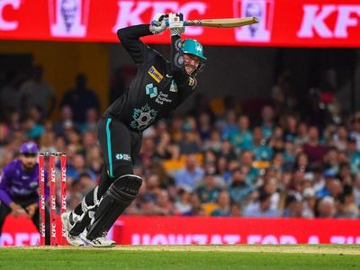 Heat set Hobart 163 in fight for BBL fifth