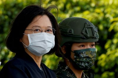 Taiwan president thanks military in new year's message