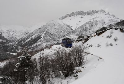 Death toll in Tibet tunnel avalanche rises to 20, eight missing