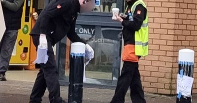 B&Q employee mocked while trying to fix rookie DIY fail outside own store