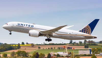 United Airlines Stock Sputters Despite Earnings Beat; This Spread Can Benefit From Weakness