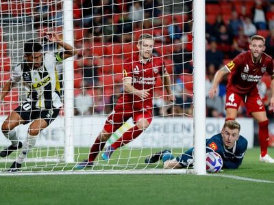 Gauci leads Reds' star defensive display