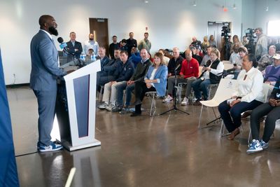 Photos from Titans GM Ran Carthon’s introductory press conference