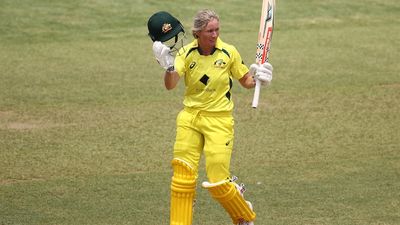 Beth Mooney's century propels Australia to ODI series clean sweep against Pakistan