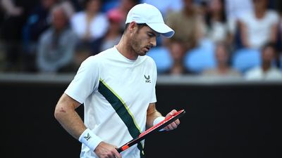 Andy Murray goes down fighting in Australian Open fourth-round loss to Roberto Bautista Agut