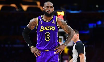 It’s time for the Lakers to reduce LeBron James’ minutes