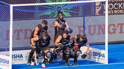 Wary of India's '12th man', New Zealand look to 'influence' the World Cup pre-quarterfinal