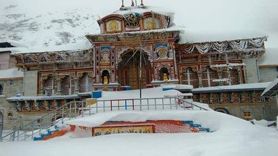 Uttarakhand: Badrinath Temple Wrapped Under Heavy Snow