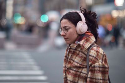 Obnoxiously loud car? A traffic camera might be listening