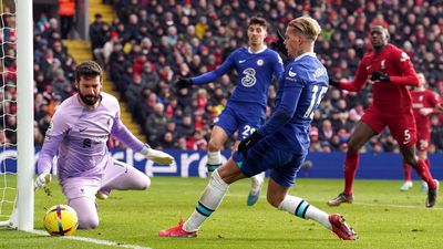 Mykhailo Mudryk showed “promising signs” on Chelsea debut, says Graham Potter