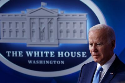 Biden's documents: Media falls for it