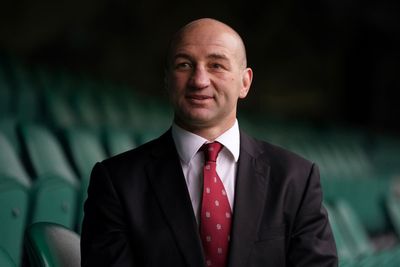 Steve Borthwick cancels England trip to Portugal ahead of Six Nations