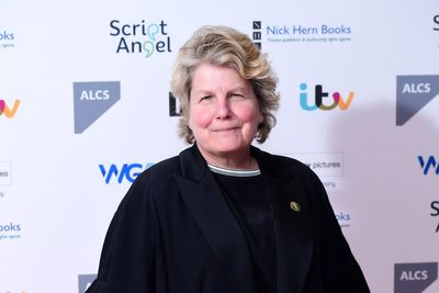 Sandi Toksvig to meet Archbishop of Canterbury amid same-sex marriage debate