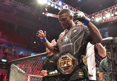 Jamahal Hill Earns Light Heavyweight Title by Unanimous Decision at UFC 283