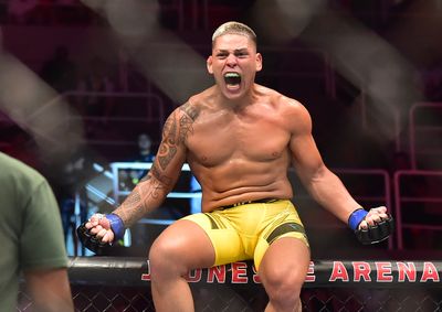 Brunno Ferreira def. Gregory Rodrigues at UFC 283: Best photos