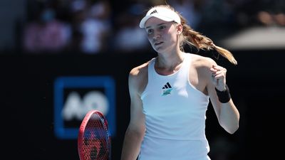 Elena Rybakina ends Iga Świątek's Australian Open, Coco Gauff loses to Jeļena Ostapenko in fourth round