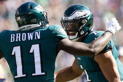 NFL Playoffs: Eagles dominate Giants 38-7
