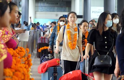 Bali welcomes back 1st flight from China as COVID rules ease