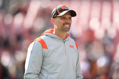 Ravens reportedly put in request to interview Browns WR coach Chad O’Shea for vacant OC position