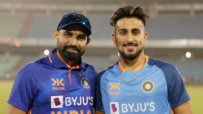 You can rule the world: Mohammed Shami advises Umran Malik to work on line and length