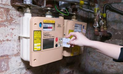 Stop forcing people on to prepayment meters, UK minister urges suppliers