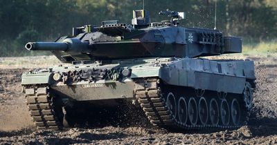 Brit ex-NATO chief brands Germany's refusal to send tanks to Ukraine 'pathetic'