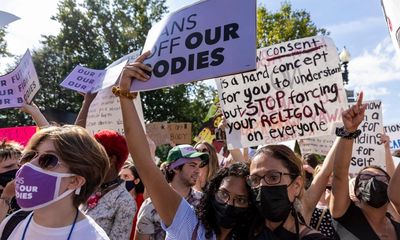 Women’s marches take place across country on 50th anniversary of Roe v Wade – as it happened