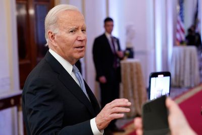 Dems: Biden should be 'embarrassed' by classified docs case