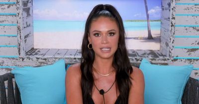 Love Island's Olivia confronts Zara and Tom as she feels 'mugged off' by footballer