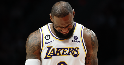 Los Angeles Lakers secure victory despite recording worst quarter in franchise history