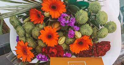 You can get a free bouquet of flowers to brighten someone's day