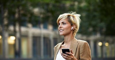 Etiquette expert reveals everything we should avoid in 2023 - including long voice notes