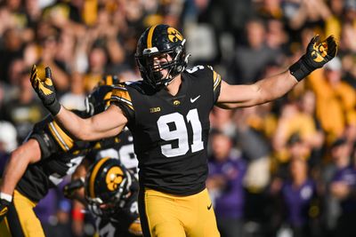 Falcons select Iowa EDGE in NFL.com’s latest mock draft