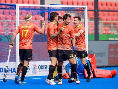 Kookaburras gear up for World Cup QFs