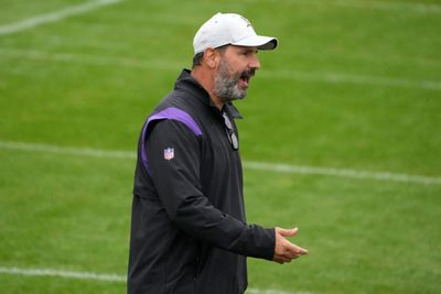 Ravens reportedly request to interview Vikings pass game coordinator Brian Angelichio for open OC position