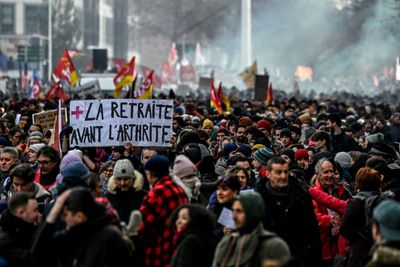 French government refuses to back down on pension reform