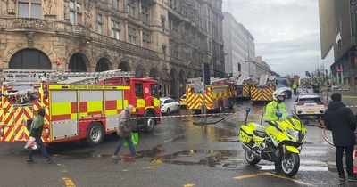 Huge blaze at major Edinburgh building as 10 fire engines battle to extinguish it