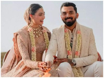 Athiya Shetty and KL Rahul share their FIRST pictures as husband and wife