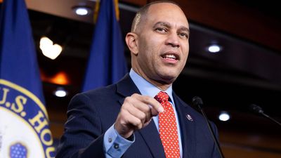 Rep. Jeffries says GOP has “double standard” on committees after Santos assignments
