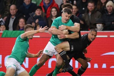 Ireland captain Johnny Sexton joins chorus of critics panning RFU’s tackle height change