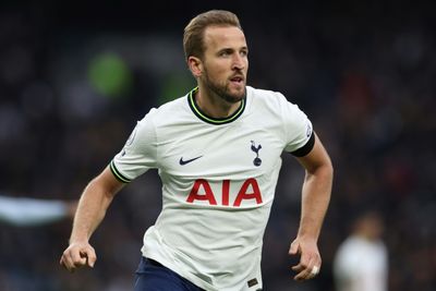 Kane survived difficult start to earn share of Spurs goal record