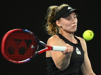Rybakina storms into Open semi-finals