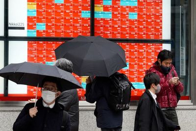 Asian shares rise, track Wall St gains as earnings ramp up