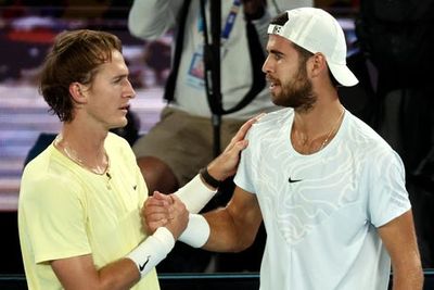 Australian Open: Karen Khachanov reaches second straight Grand Slam semi-final after Sebastian Korda walkover